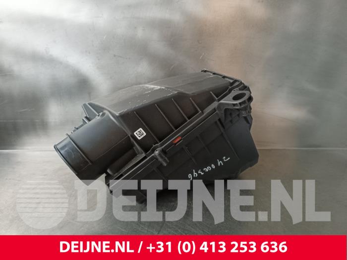 Begagnade Luftfilterhus Volvo V60 II (ZW) 2.0 B3 16V Mild Hybrid Pris € 100,00 Marginaltabell erbjuds av van Deijne Onderdelen Uden B.V.