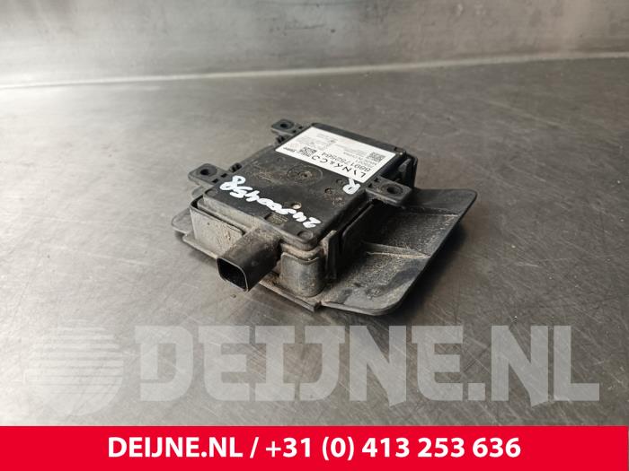 Begagnade Dödvinkelsensor Lynk &amp; Co 01 1.5 PHEV Pris € 72,60 Inklusive moms erbjuds av van Deijne Onderdelen Uden B.V.