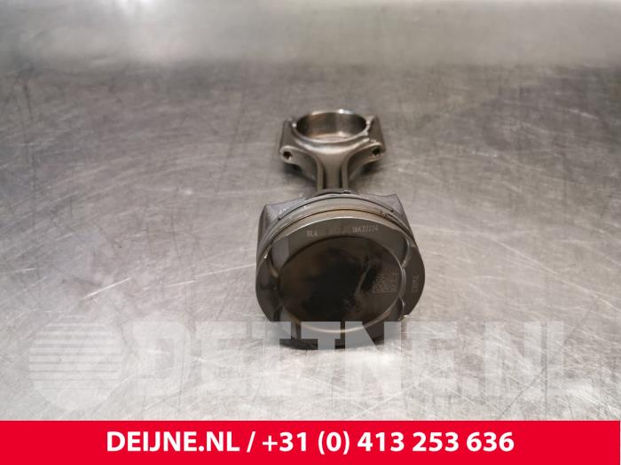 Piston d'un Volvo XC60 II (UZ) 2.0 T5 16V 2018