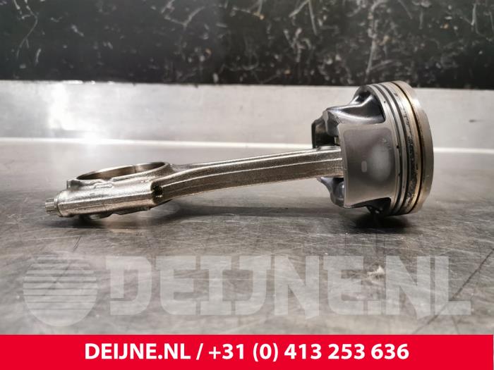 Piston d'un Volvo XC60 II (UZ) 2.0 T5 16V 2018