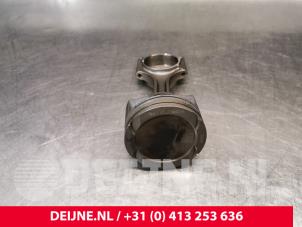 Piston d'un Volvo XC60 II (UZ) 2.0 T5 16V 2018