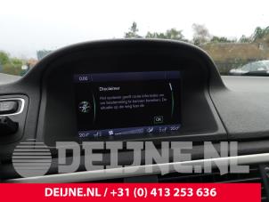 Usados Pantalla interior Volvo V70 (BW) 1.6 T4 16V Precio de solicitud ofrecido por van Deijne Onderdelen Uden B.V.