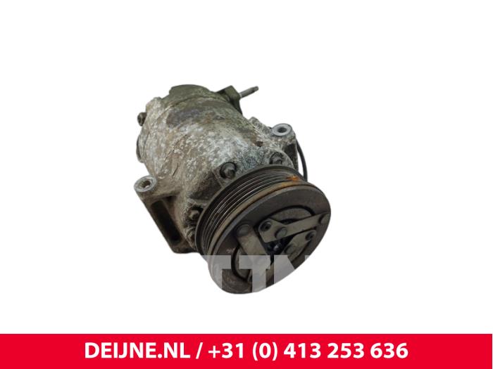 Usagé Pompe clim Ford Transit 2.2 TDCi 16V Prix € 84,70 Prix TTC proposé par van Deijne Onderdelen Uden B.V.