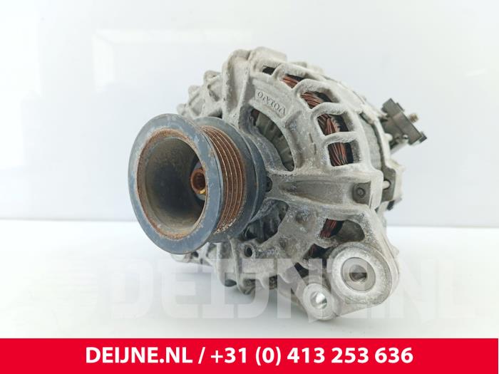 Gebrauchte Dynamo Volvo V40 (MV) 2.0 D2 16V Preis € 45,00 Margenregelung angeboten von van Deijne Onderdelen Uden B.V.