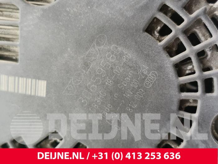 Dynamo van een Volvo V40 (MV) 2.0 D2 16V 2018