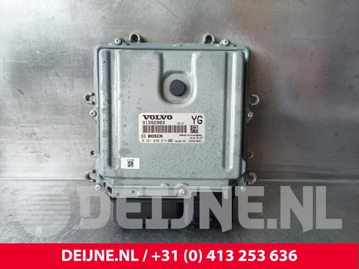 Used Engine management computer Volvo V60 I (FW/GW) 2.4 D5 20V AWD Twin Engine Plug-in Hybrid Price € 75,00 Margin scheme offered by van Deijne Onderdelen Uden B.V.