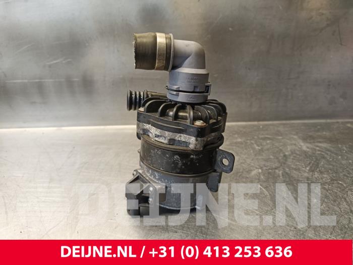 Begagnade Vattenpump Volvo V60 I (FW/GW) 2.4 D5 20V AWD Twin Engine Plug-in Hybrid Pris € 100,00 Marginaltabell erbjuds av van Deijne Onderdelen Uden B.V.