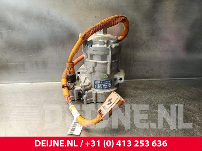 Używane Pompa klimatyzacji Maxus eDeliver 3 50 kWh, 53 kWh Cena € 726,00 Z VAT oferowane przez van Deijne Onderdelen Uden B.V.