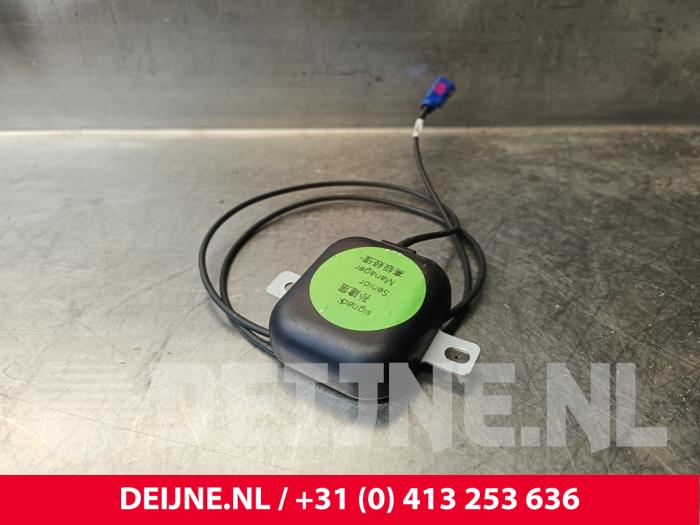 Używane Antena GPS Maxus eDeliver 3 50 kWh, 53 kWh Cena € 42,35 Z VAT oferowane przez van Deijne Onderdelen Uden B.V.