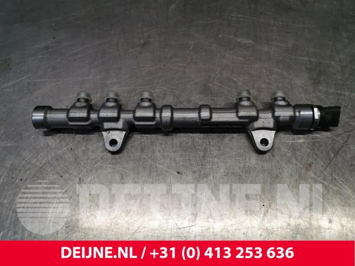 Usagé Système d'injection Opel Combo 1.3 CDTI 16V Prix € 72,60 Prix TTC proposé par van Deijne Onderdelen Uden B.V.