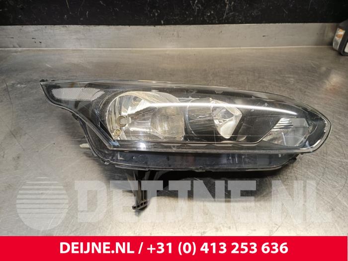 Używane Reflektor prawy Ford Transit Connect (PJ2) 1.6 TDCi 16V 95 Cena € 181,50 Z VAT oferowane przez van Deijne Onderdelen Uden B.V.