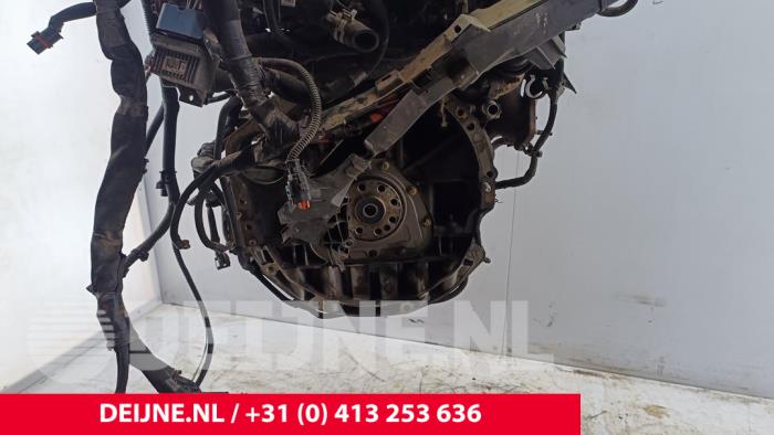 Engine from a Opel Movano 2.3 CDTi Biturbo 16V FWD 2015