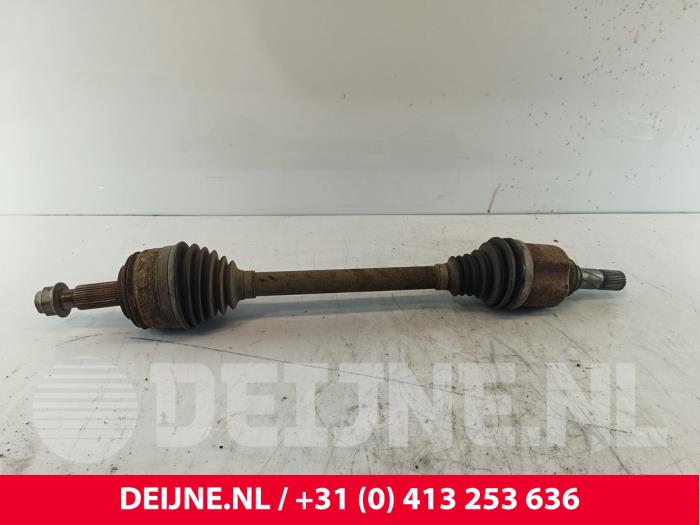 Begagnade Drivaxel, vänster fram Opel Movano 2.3 CDTi Biturbo 16V FWD Pris € 133,10 Inklusive moms erbjuds av van Deijne Onderdelen Uden B.V.