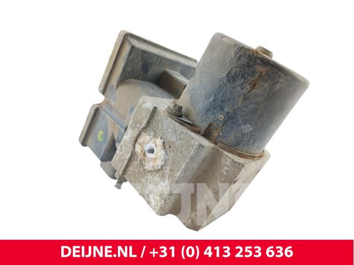 Gebrauchte ABS Pumpe Renault Trafic New (FL) 2.0 dCi 16V 115 Preis € 363,00 Mit Mehrwertsteuer angeboten von van Deijne Onderdelen Uden B.V.