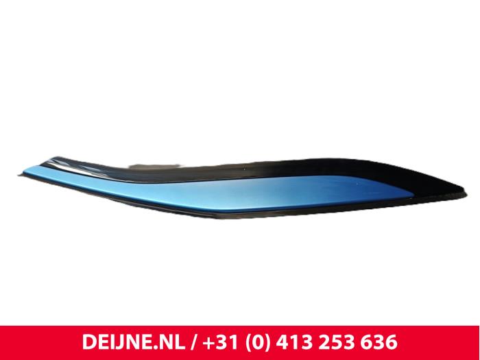 Używane Listwa ozdobna Lynk &amp; Co 01 1.5 PHEV Cena € 48,40 Z VAT oferowane przez van Deijne Onderdelen Uden B.V.
