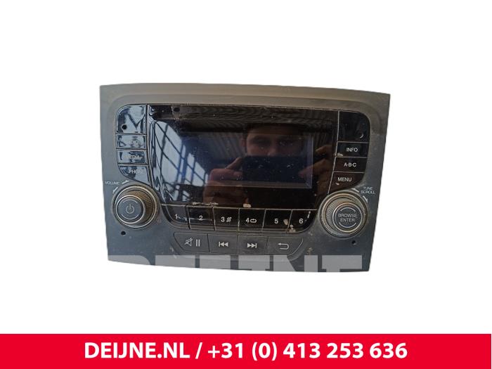 Begagnade Radio Fiat Doblo Cargo (263) 1.3 D Multijet Pris € 151,25 Inklusive moms erbjuds av van Deijne Onderdelen Uden B.V.