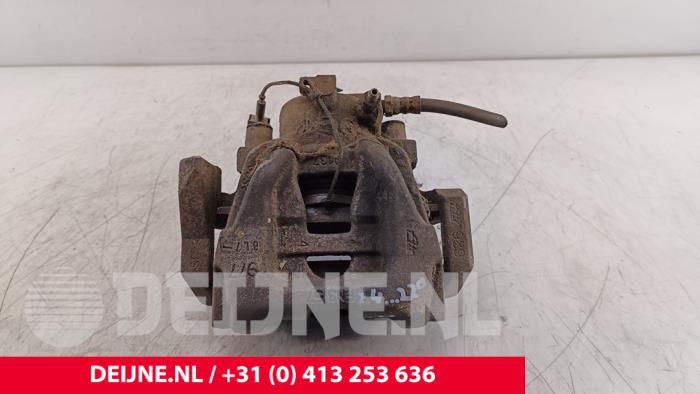 Usagé Etrier de frein avant gauche Fiat Doblo Cargo (263) 1.4 16V Prix € 18,15 Prix TTC proposé par van Deijne Onderdelen Uden B.V.