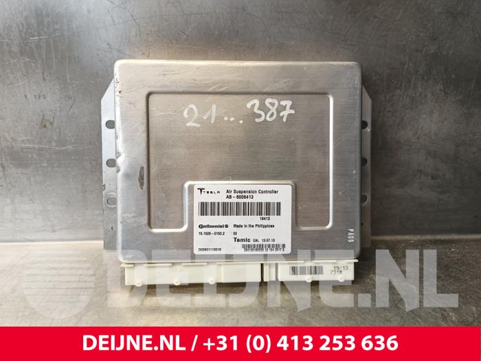 Begagnade Luftfjädringsmodul Tesla Model S 85 Pris € 151,25 Inklusive moms erbjuds av van Deijne Onderdelen Uden B.V.