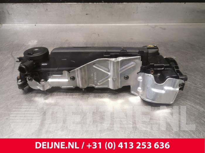 OE ENGINE VALVE Rocker Cover & Gasket Peugeot 208 12- 1.2 EB2F 9811067580 £120.95 - UK