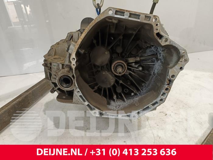 Gebrauchte Getriebe Renault Trafic (1FL/2FL/3FL/4FL) 1.6 dCi 115 Preis € 756,25 Mit Mehrwertsteuer angeboten von van Deijne Onderdelen Uden B.V.