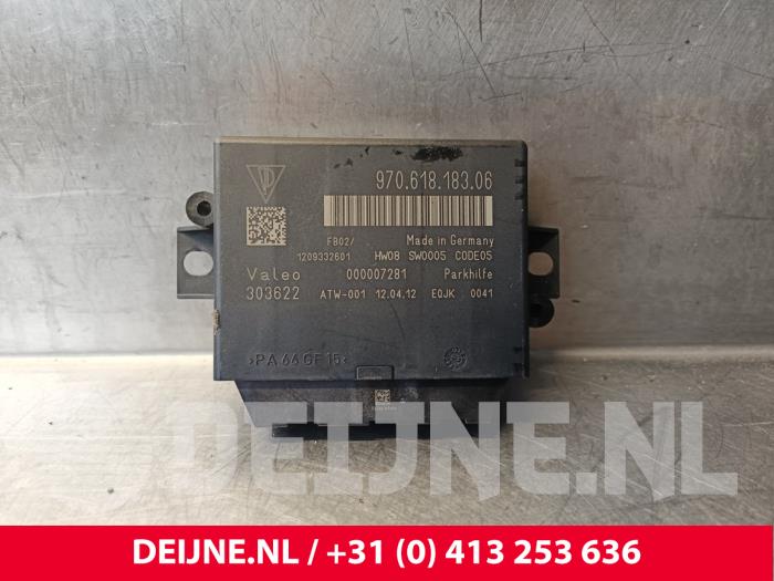 Begagnade PDC-modul Porsche Panamera (970) 3.0 D V6 24V Pris € 95,00 Marginaltabell erbjuds av van Deijne Onderdelen Uden B.V.