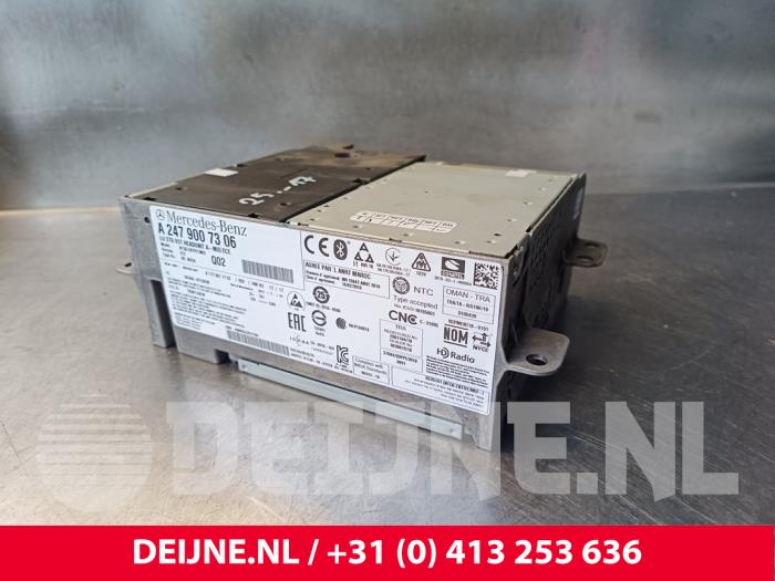 Używane Modul radiowy Mercedes Sprinter 3,5t (907.6/910.6) 316 CDI 2.1 D RWD Cena € 635,25 Z VAT oferowane przez van Deijne Onderdelen Uden B.V.