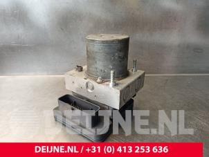 Usados Bomba ABS Mercedes Sprinter Precio € 181,50 IVA incluido ofrecido por van Deijne Onderdelen Uden B.V.