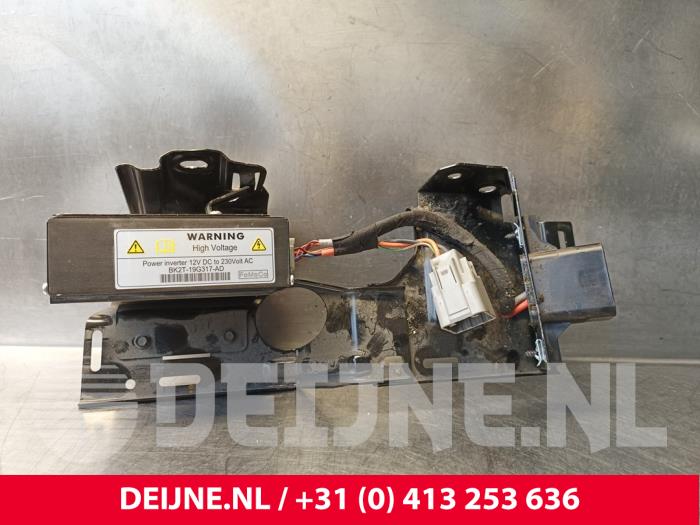 Używane Przetwornica Ford Transit Custom 2.0 TDCi 16V Eco Blue 170 Cena € 363,00 Z VAT oferowane przez van Deijne Onderdelen Uden B.V.
