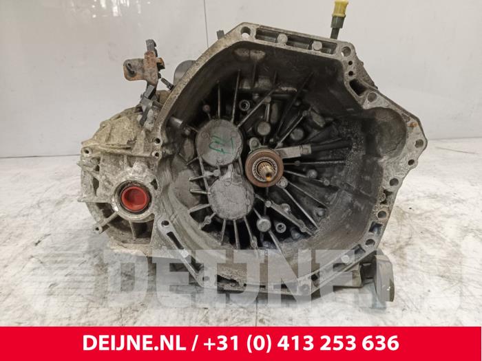 Usagé Boîte de vitesse Renault Trafic (1FL/2FL/3FL/4FL) 1.6 dCi 145 Twin Turbo Prix € 907,50 Prix TTC proposé par van Deijne Onderdelen Uden B.V.