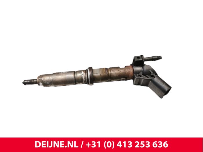 Używane Wtryskiwacz (Diesel) Volkswagen Crafter 2.5 TDI 30/32/35/46/50 Cena € 151,25 Z VAT oferowane przez van Deijne Onderdelen Uden B.V.