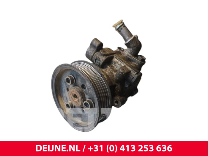 Usagé Pompe de direction Volkswagen Transporter T5 2.0 TDI DRF Prix € 151,25 Prix TTC proposé par van Deijne Onderdelen Uden B.V.