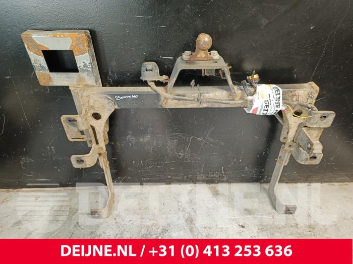 Używane Hak holowniczy Renault Master III (MA/MB/MC/MD/MH/MF/MG/MH) 2.3 dCi 16V Cena € 181,50 Z VAT oferowane przez van Deijne Onderdelen Uden B.V.