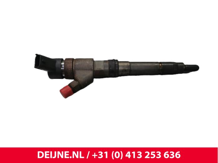 Usagé Injecteurs Iveco New Daily III 50C17 Prix € 108,90 Prix TTC proposé par van Deijne Onderdelen Uden B.V.