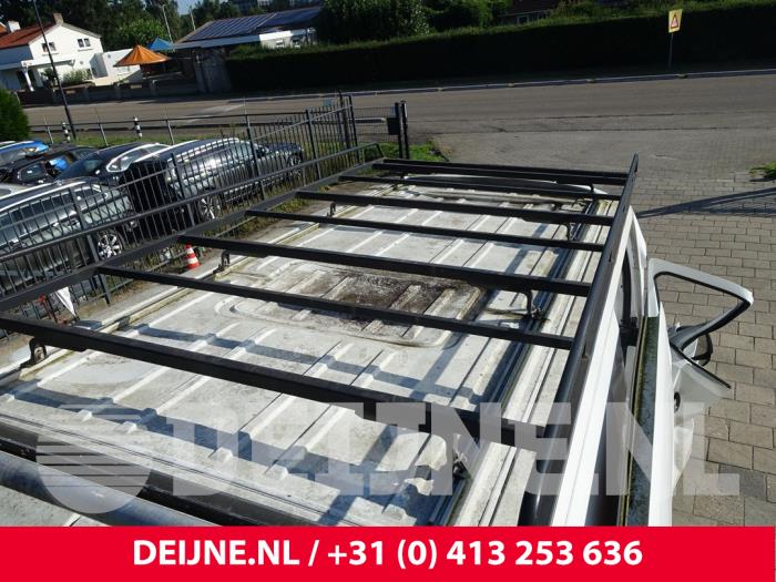 Używane Bagaznik dachowy Renault Master III (MA/MB/MC/MD/MH/MF/MG/MH) 2.3 dCi 135 16V FWD Cena € 484,00 Z VAT oferowane przez van Deijne Onderdelen Uden B.V.