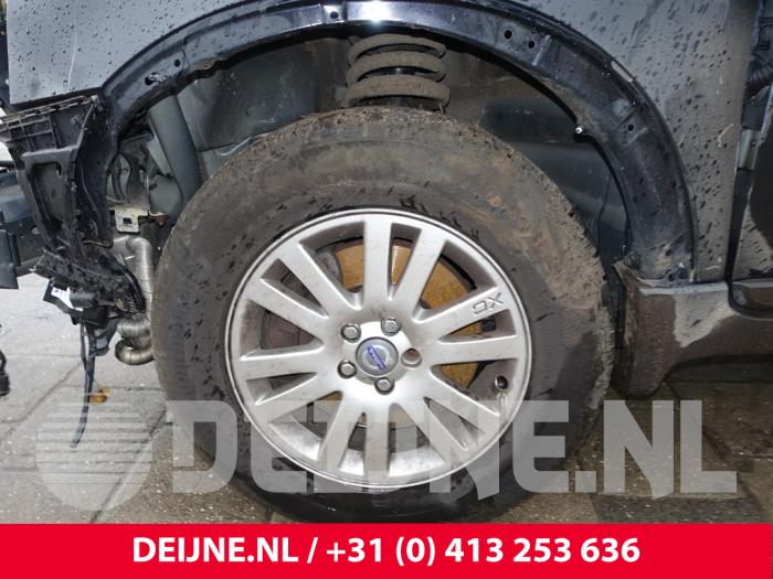 Hjul från en Volvo XC90 I 2.4 D5 20V 2007