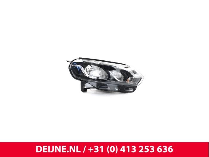 Nowe Reflektor prawy Toyota Pro-Ace Cena € 327,91 Z VAT oferowane przez van Deijne Onderdelen Uden B.V.