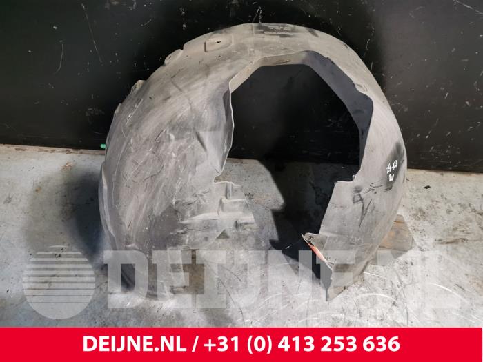 Używane Nadkole Volvo V90 II (PW) 2.0 D4 16V Cena € 40,00 Procedura marży oferowane przez van Deijne Onderdelen Uden B.V.
