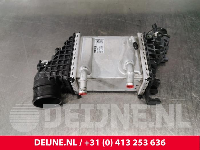 Usagé Intercooler Volkswagen Crafter (SY) 2.0 TDI FWD Prix € 151,25 Prix TTC proposé par van Deijne Onderdelen Uden B.V.