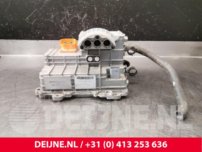 Używane Przetwornica Maxus eDeliver 3 50 kWh, 53 kWh Cena € 484,00 Z VAT oferowane przez van Deijne Onderdelen Uden B.V.