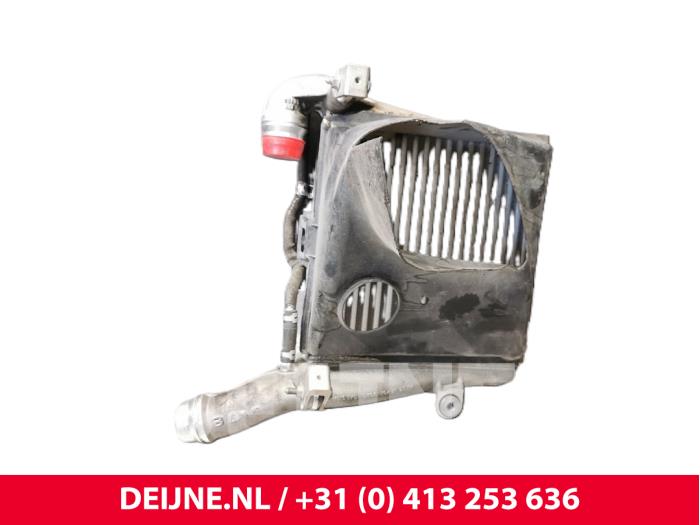 Usados Intercooler Porsche Panamera (970) 3.0 D V6 24V Precio € 800,00 Norma de margen ofrecido por van Deijne Onderdelen Uden B.V.