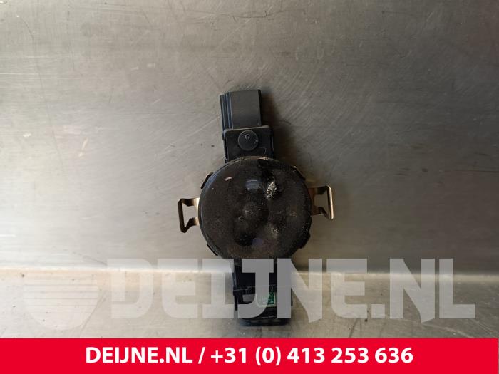Begagnade Regnsensor MAN TGE 2.0 TDI Pris € 36,30 Inklusive moms erbjuds av van Deijne Onderdelen Uden B.V.