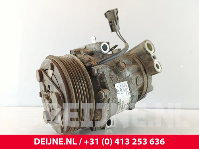 Usagé Compresseur de clim Fiat Doblo Cargo (263) 1.3 D Multijet Prix € 18,15 Prix TTC proposé par van Deijne Onderdelen Uden B.V.