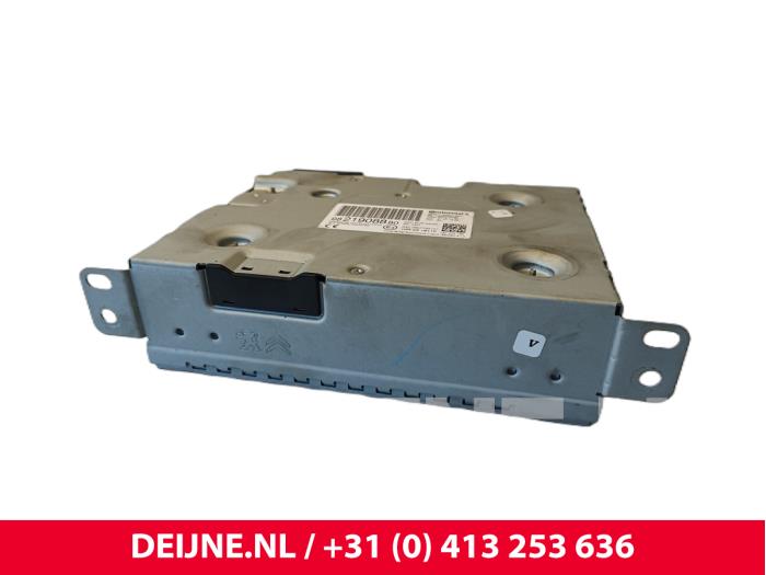 Begagnade Kontrollenhet, multimedia Citroen Jumpy 2.0 Blue HDI 120 Pris € 272,25 Inklusive moms erbjuds av van Deijne Onderdelen Uden B.V.