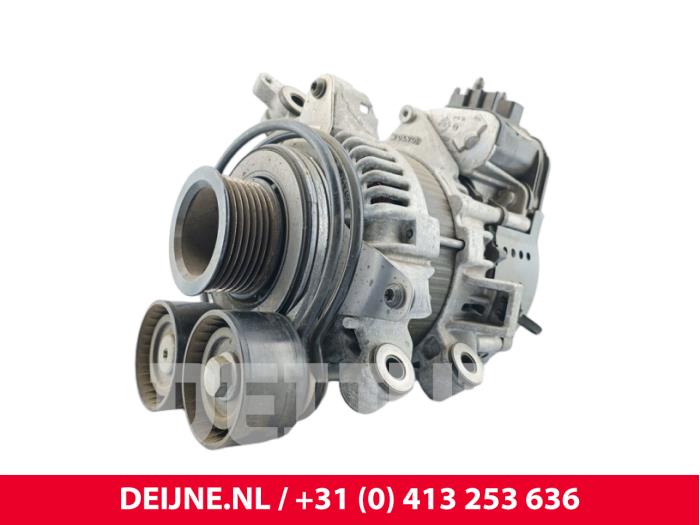 Usagé Dynamo Volvo V60 II (ZW) 2.0 B4 16V Mild Hybrid Prix € 305,00 Règlement à la marge proposé par van Deijne Onderdelen Uden B.V.