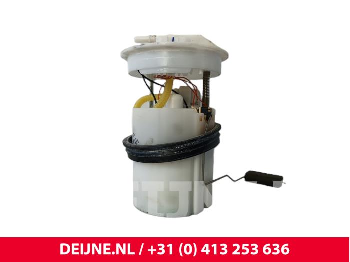 Gebrauchte Kraftstoffpumpe Elektrisch Ford Transit Courier 1.0 Ti-VCT EcoBoost 12V Preis € 48,40 Mit Mehrwertsteuer angeboten von van Deijne Onderdelen Uden B.V.