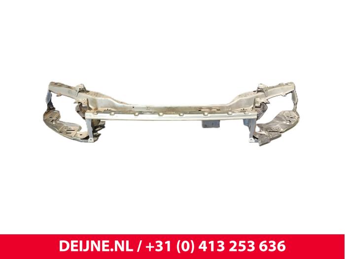 Używane Panel przedni Volvo V50 (MW) 1.8 16V Cena € 50,00 Procedura marży oferowane przez van Deijne Onderdelen Uden B.V.