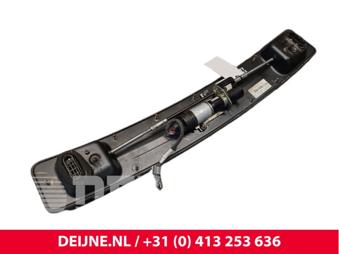 Używane Tylny spojler Audi A7 Sportback (4GA/4GF) 3.0 TDI V6 24V Quattro Cena € 450,00 Procedura marży oferowane przez van Deijne Onderdelen Uden B.V.