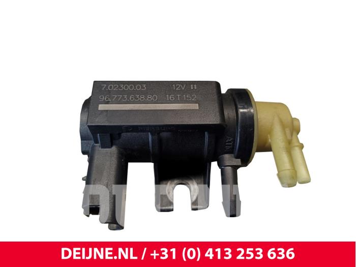Usagé Régulateur pression turbo Toyota ProAce 1.6 D-4D 115 16V Worker Prix € 36,30 Prix TTC proposé par van Deijne Onderdelen Uden B.V.