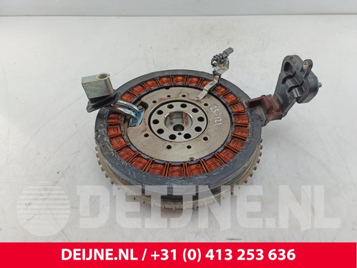 Usagé Dynamo Volvo V60 II (ZW) 2.0 T6 16V Twin Engine Prix € 495,00 Règlement à la marge proposé par van Deijne Onderdelen Uden B.V.