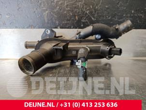 Usagé Boîtier thermostat Renault Trafic (1FL/2FL/3FL/4FL) 2.0 dCi 16V 120 Prix € 84,70 Prix TTC proposé par van Deijne Onderdelen Uden B.V.